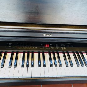 Roland HP 530 7