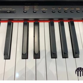 Yamaha CLP 123 6