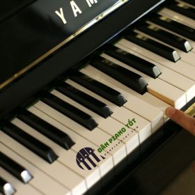 Yamaha U1F 6