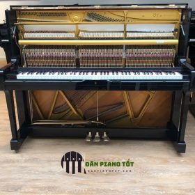 Yamaha U1H 2