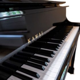 Kawai K700 4