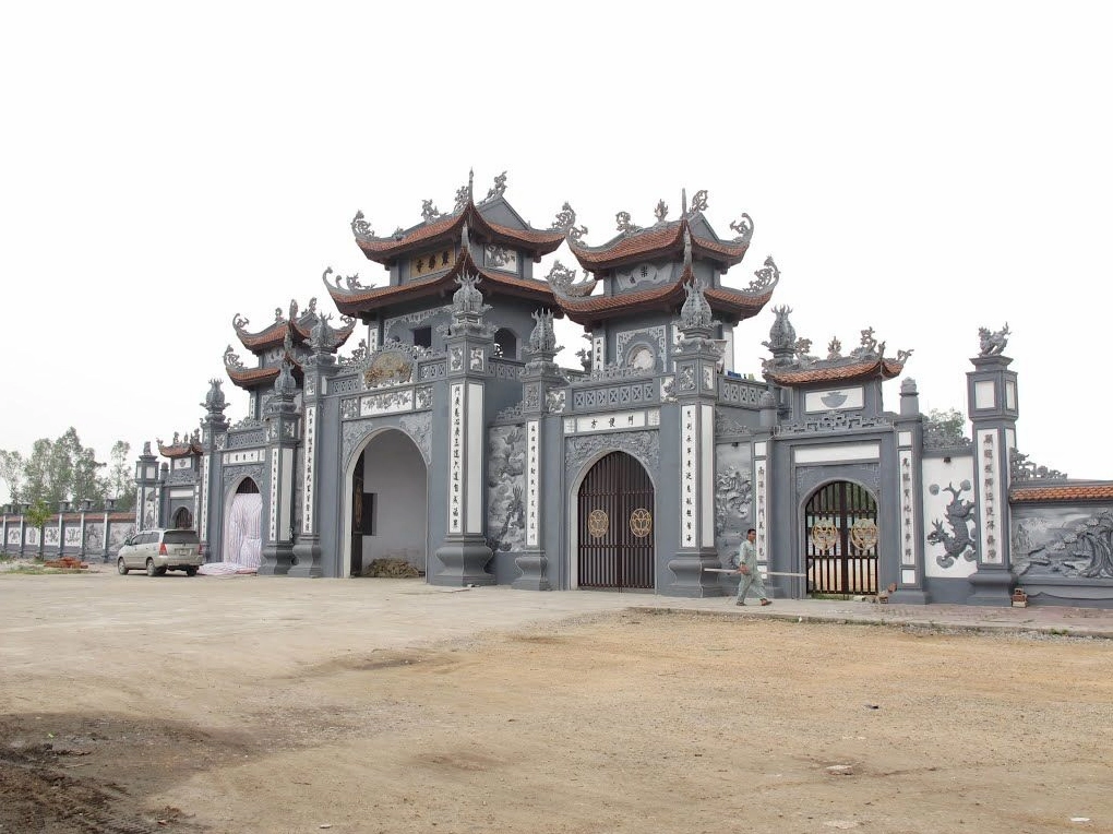 Khung cảnh thanh tịnh bên dòng suối Giải Oan tại khu di tích Yên Tử